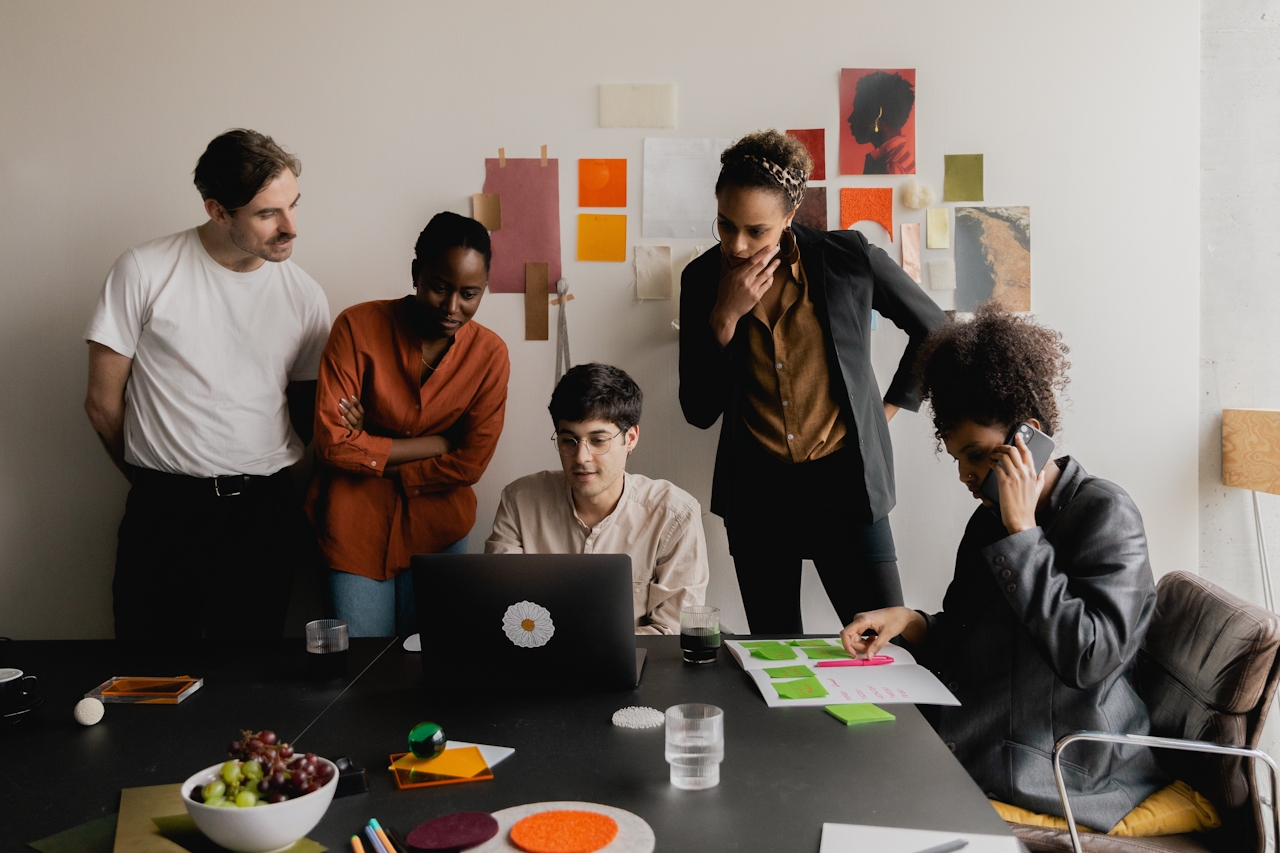 Intelligent Sourcing: How AI Accelerates Supplier Discovery and Should-Cost Analysis
